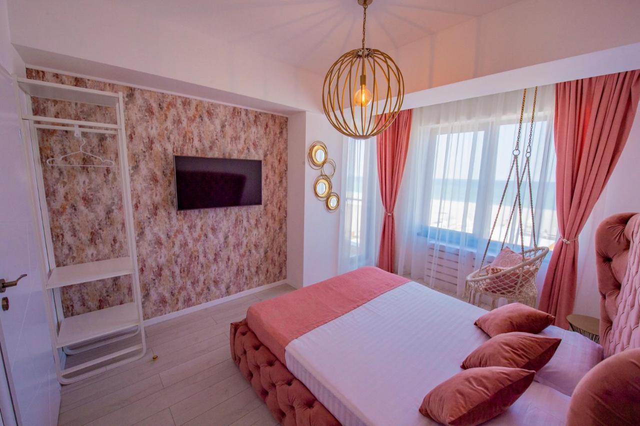 Summerland Luxury Velvet Front Sea View Apartamento Mamaia Exterior foto