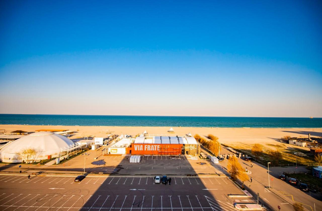 Summerland Luxury Velvet Front Sea View Apartamento Mamaia Exterior foto